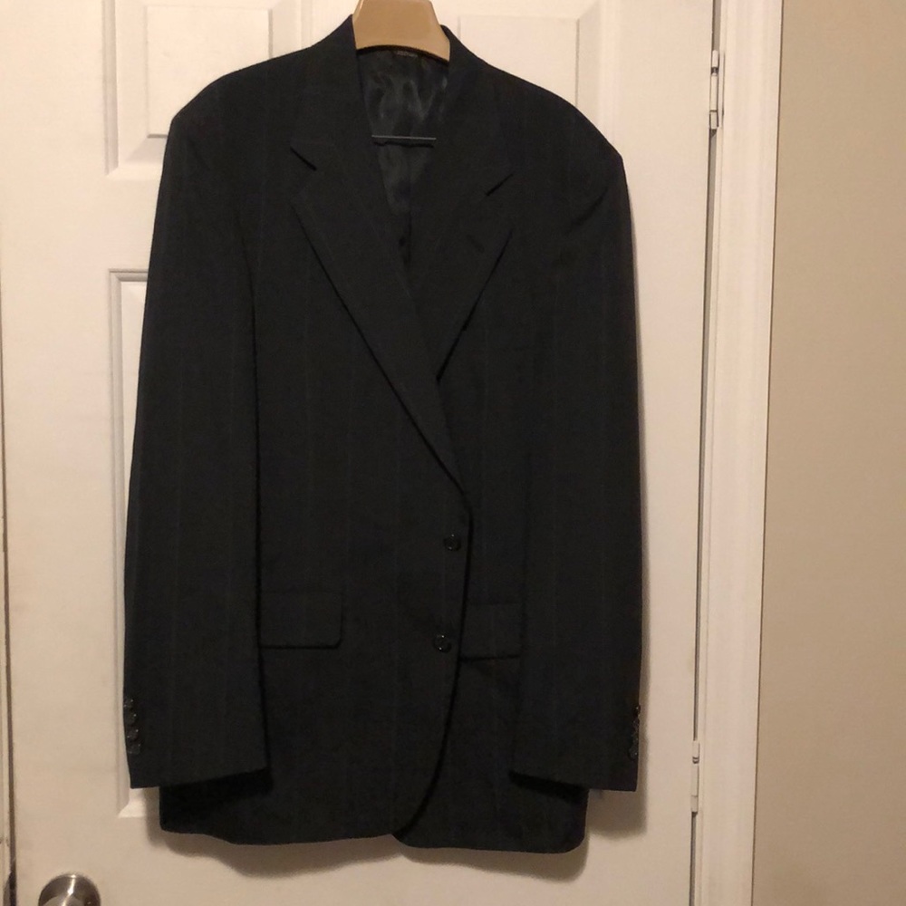 Men’s suit coat